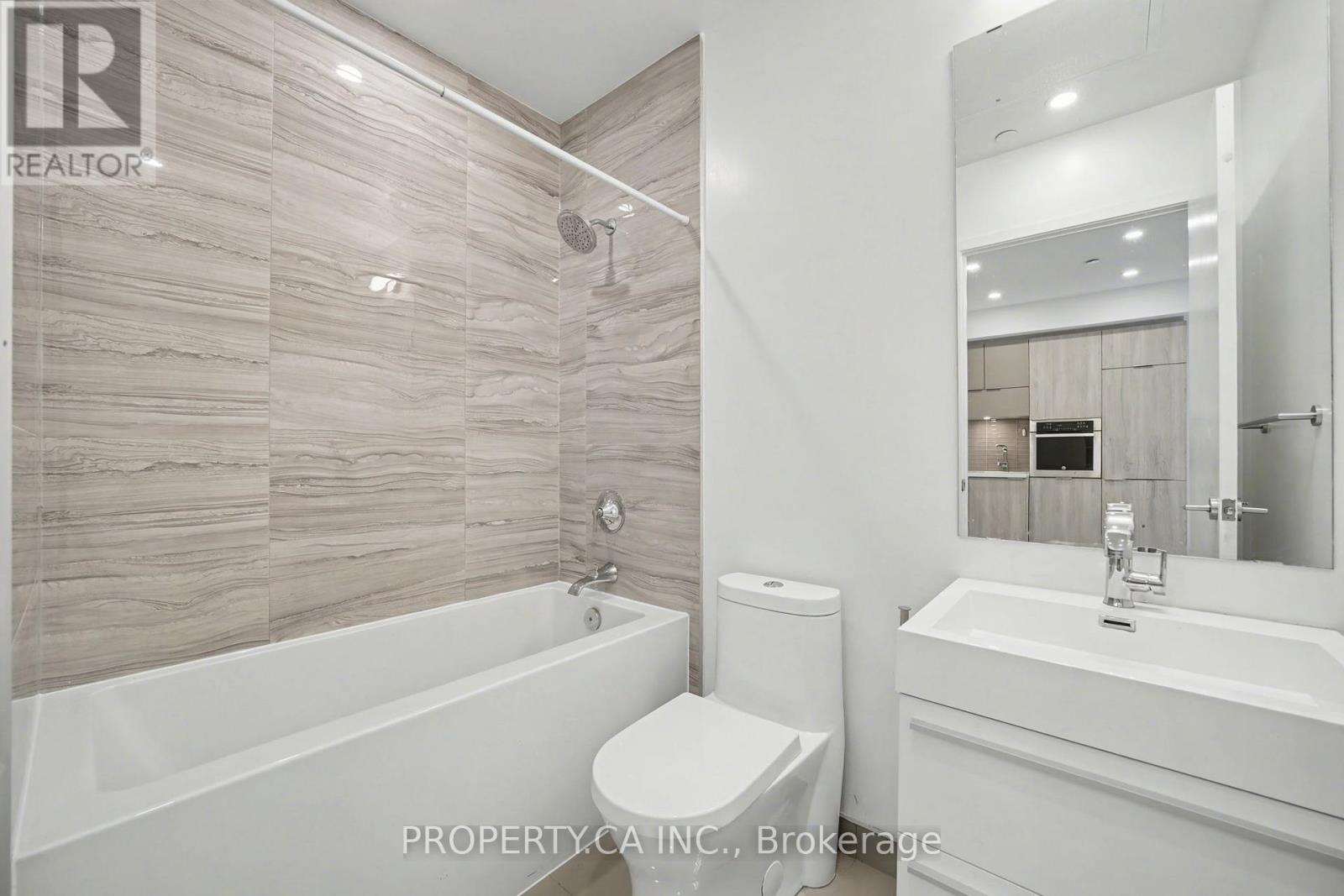 1206 - 39 Roehampton Avenue, Toronto, Ontario  M4P 0G1 - Photo 21 - C12918692