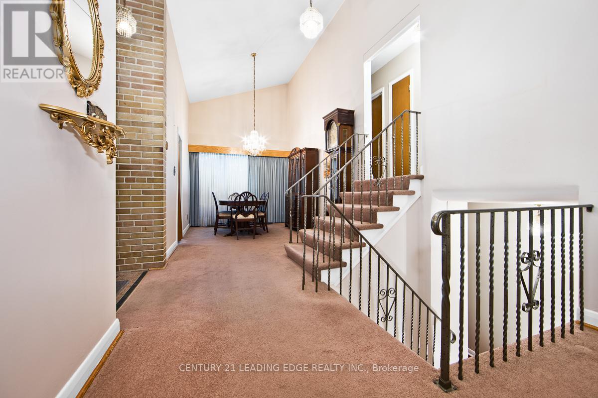 1 Bradgate Road, Toronto (Banbury-Don Mills), Ontario  M3B 1J6 - Photo 10 - C12918702