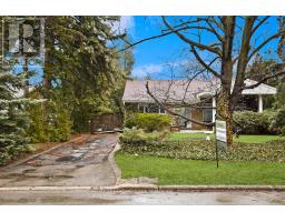 1 BRADGATE ROAD, Toronto, Ontario