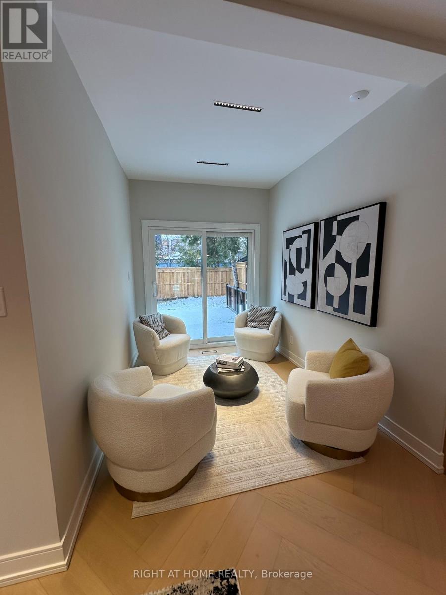 98 Dixon Avenue, Toronto, Ontario  M4L 1N7 - Photo 12 - E12918542