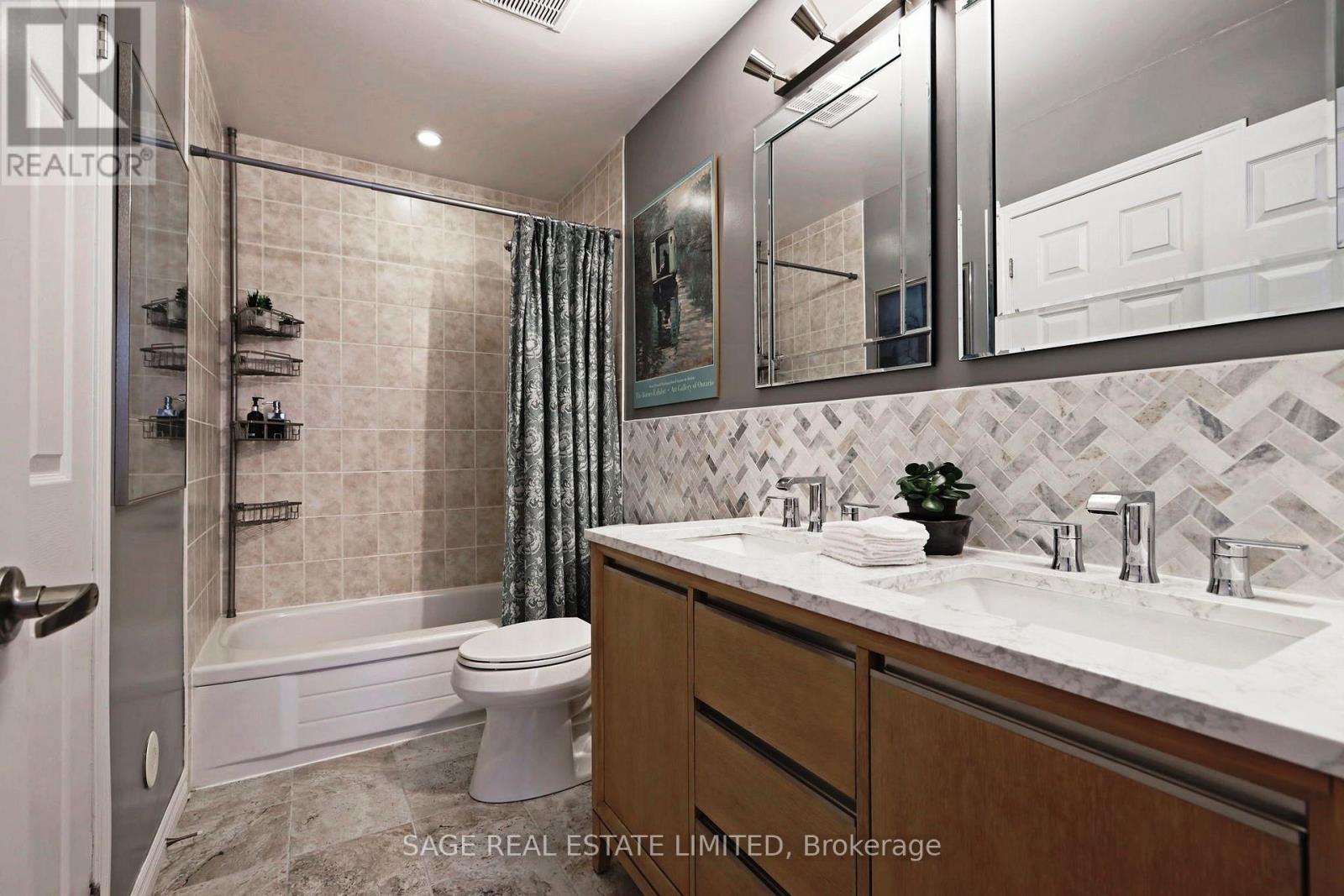 23 Ferguson Street, Toronto (Clairlea-Birchmount), Ontario  M1L 0C2 - Photo 34 - E12918664