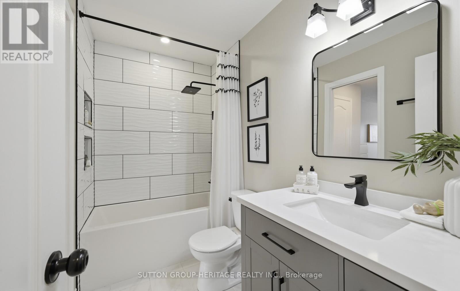 76 Regency Crescent, Whitby, Ontario  L1N 7V2 - Photo 15 - E12918682