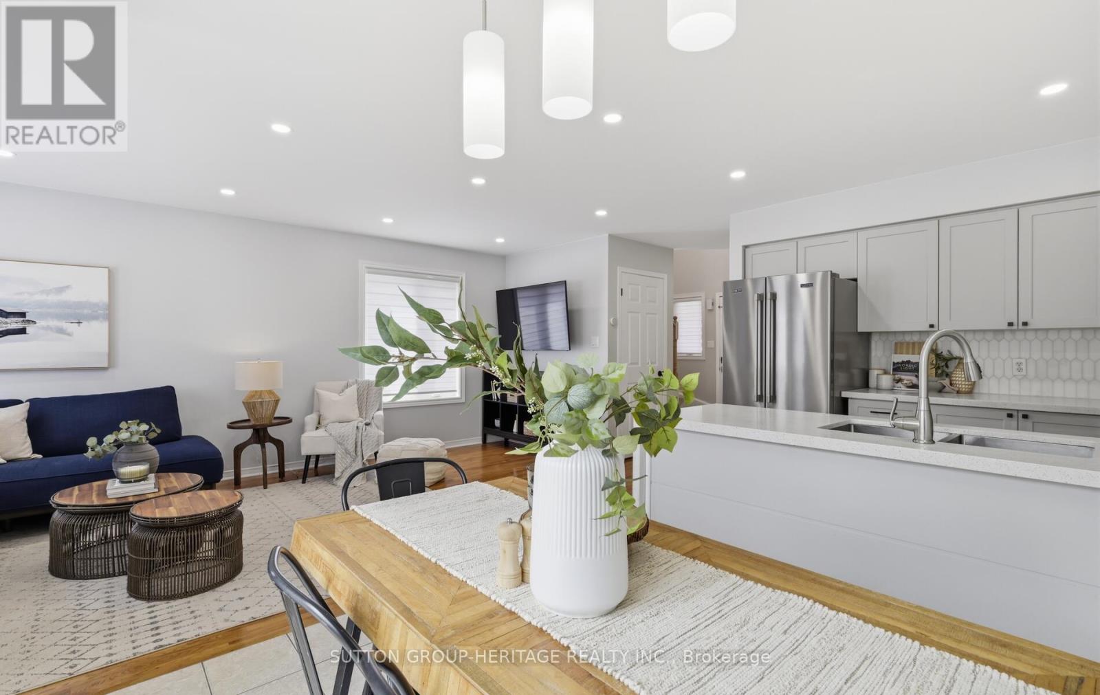 76 Regency Crescent, Whitby, Ontario  L1N 7V2 - Photo 6 - E12918682