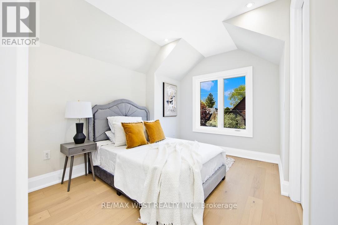 175 Floyd Avenue, Toronto, Ontario  M4J 2H9 - Photo 29 - E12918700