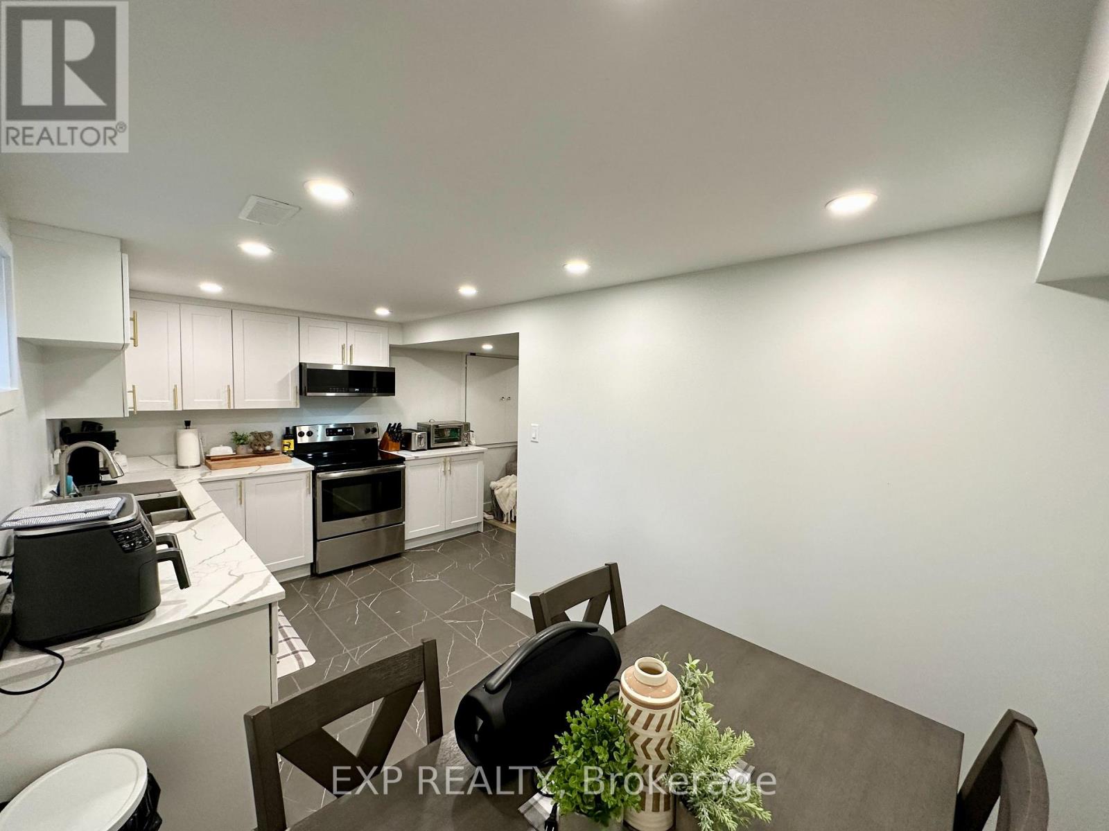 44 Sherry Lane, Ottawa, Ontario  K2G 3L8 - Photo 26 - X12771628