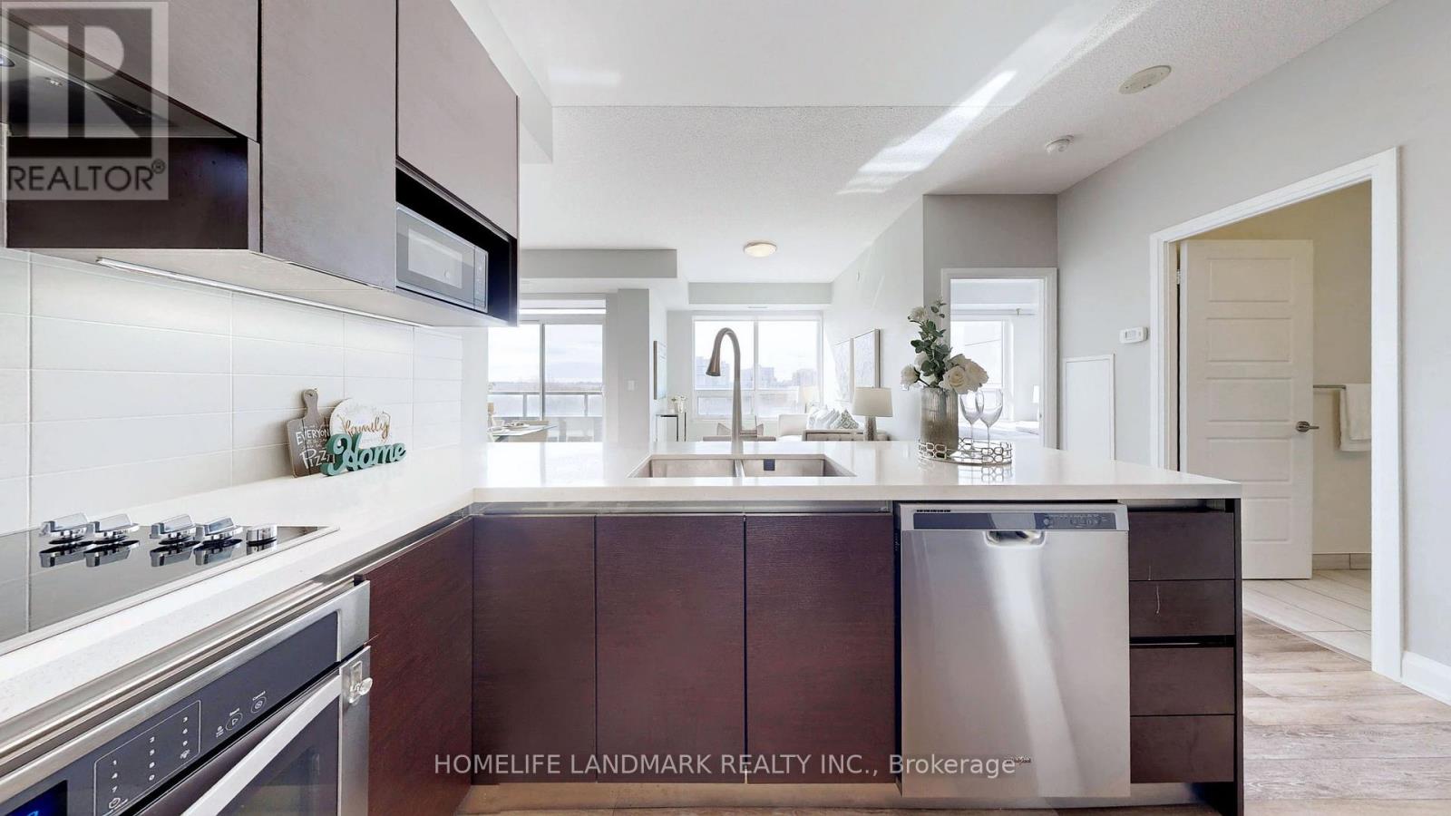 712 - 15 Water Walk Drive, Markham, Ontario L6G 0G2 - Photo 18 - N12918532