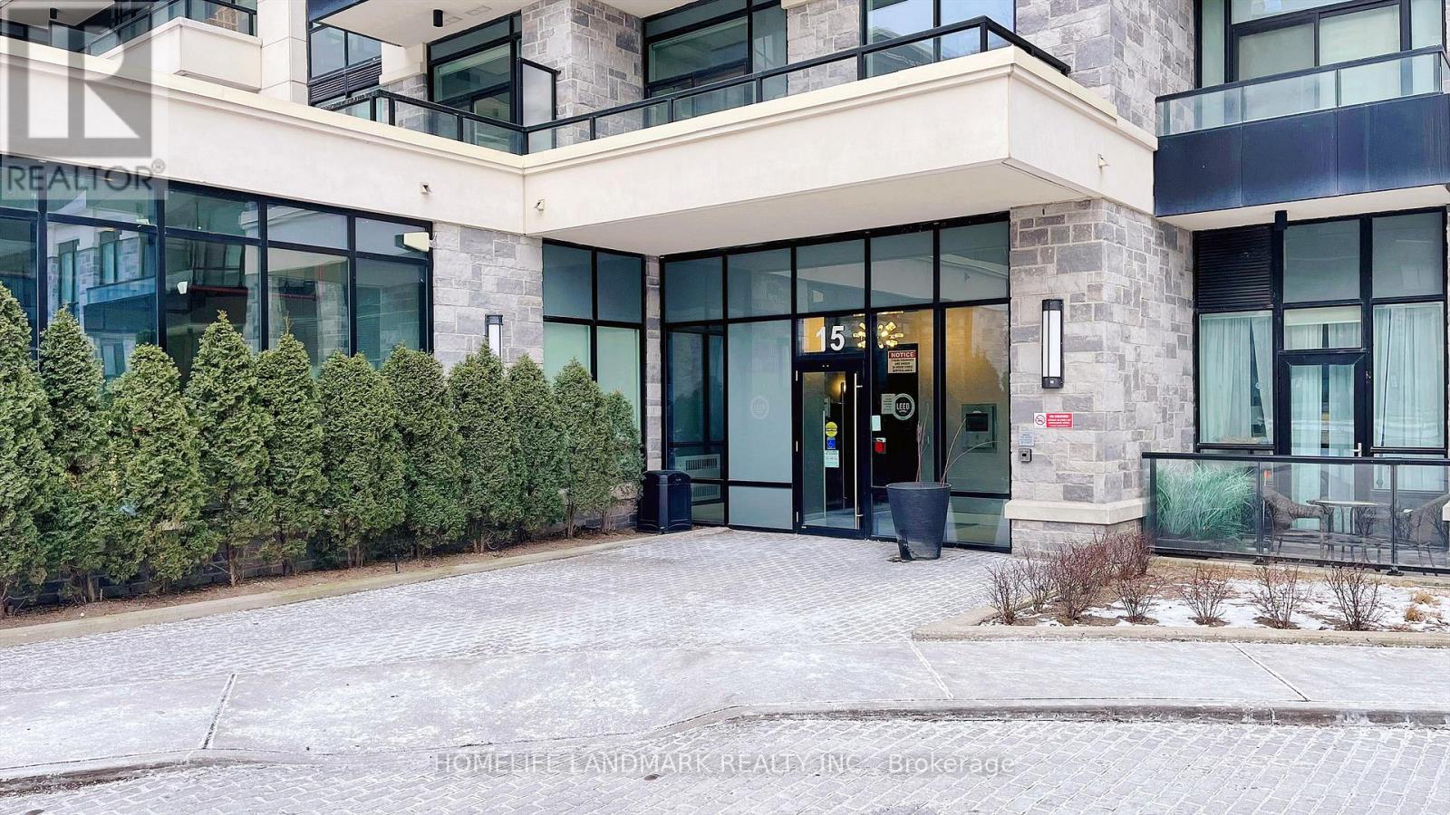 712 - 15 Water Walk Drive, Markham, Ontario L6G 0G2 - Photo 2 - N12918532