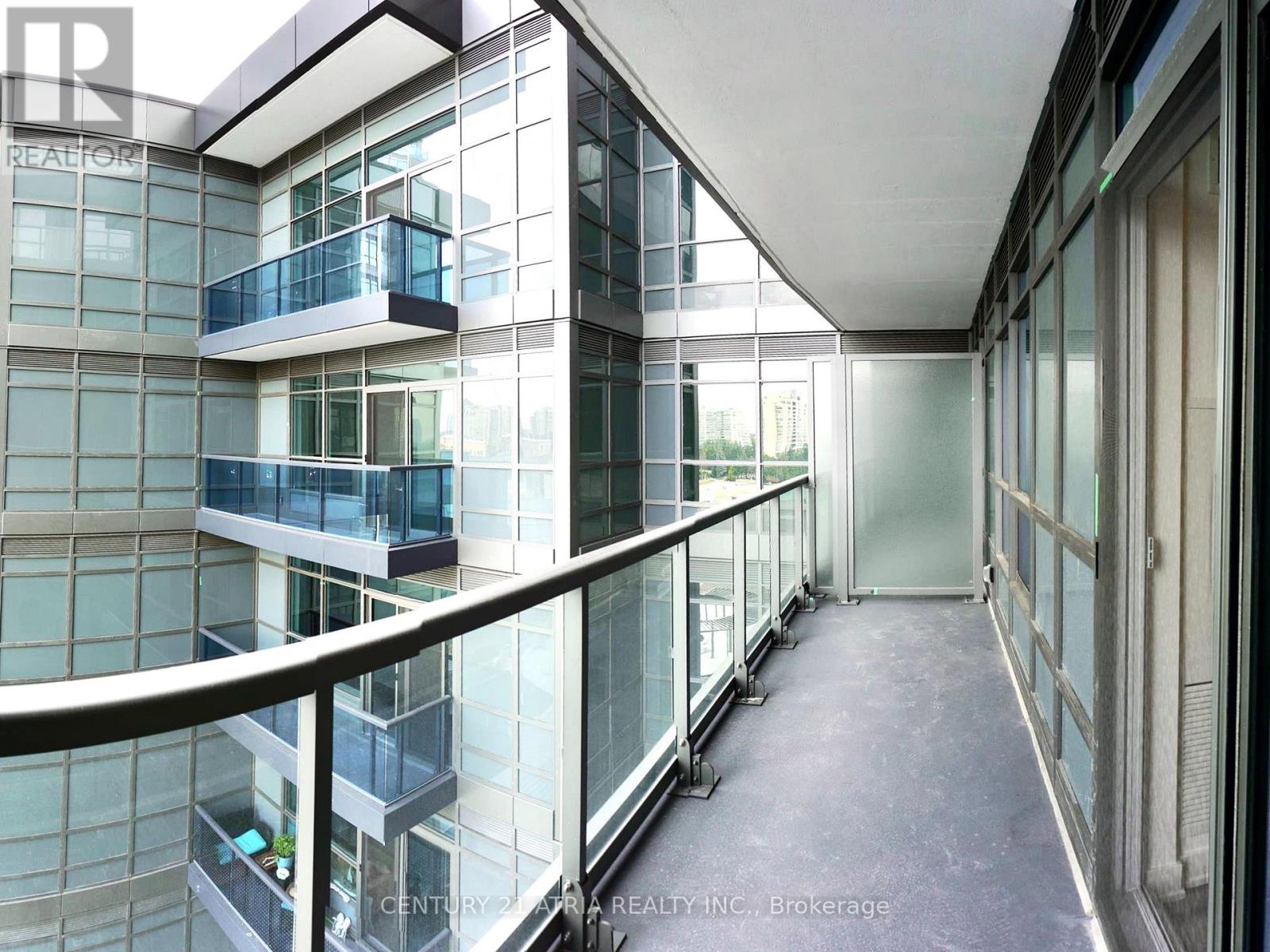 619a - 30 Upper Mall Way, Vaughan, Ontario  L4J 0L7 - Photo 8 - N12918556