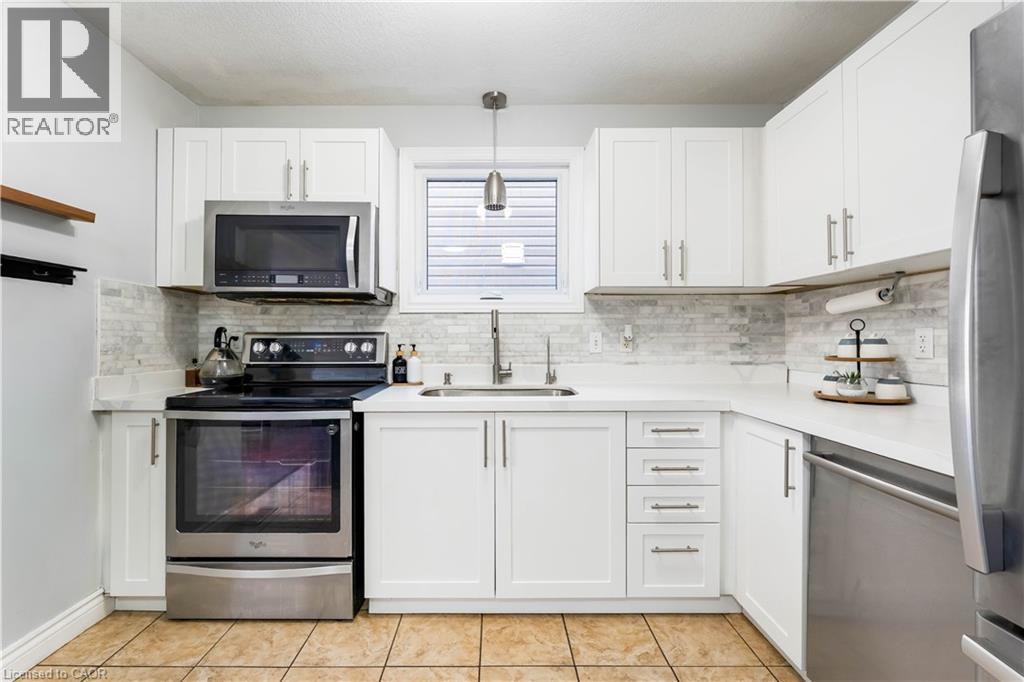 160 Prosperity Drive, Kitchener, Ontario  N2E 4E5 - Photo 6 - 40806401