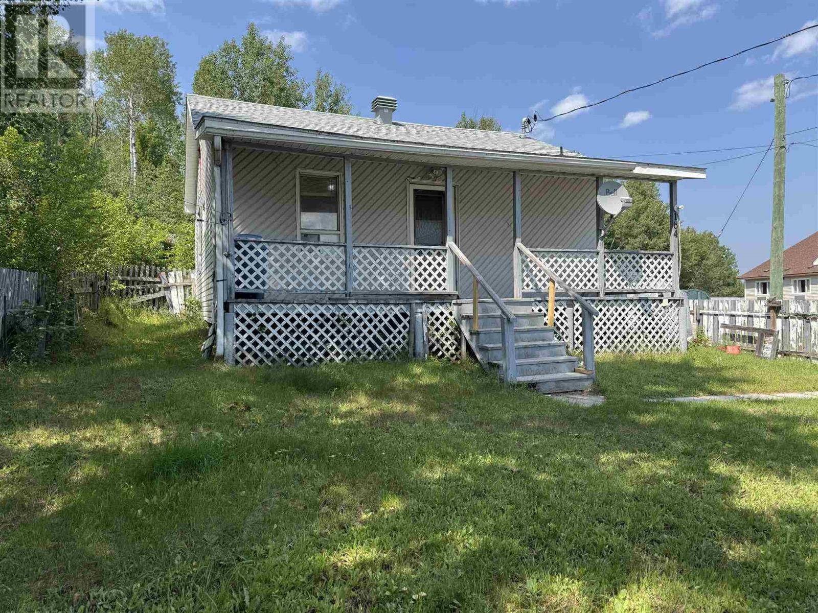162 Martel Rd, Chapleau, Ontario  P0M 1K0 - Photo 2 - SM252094