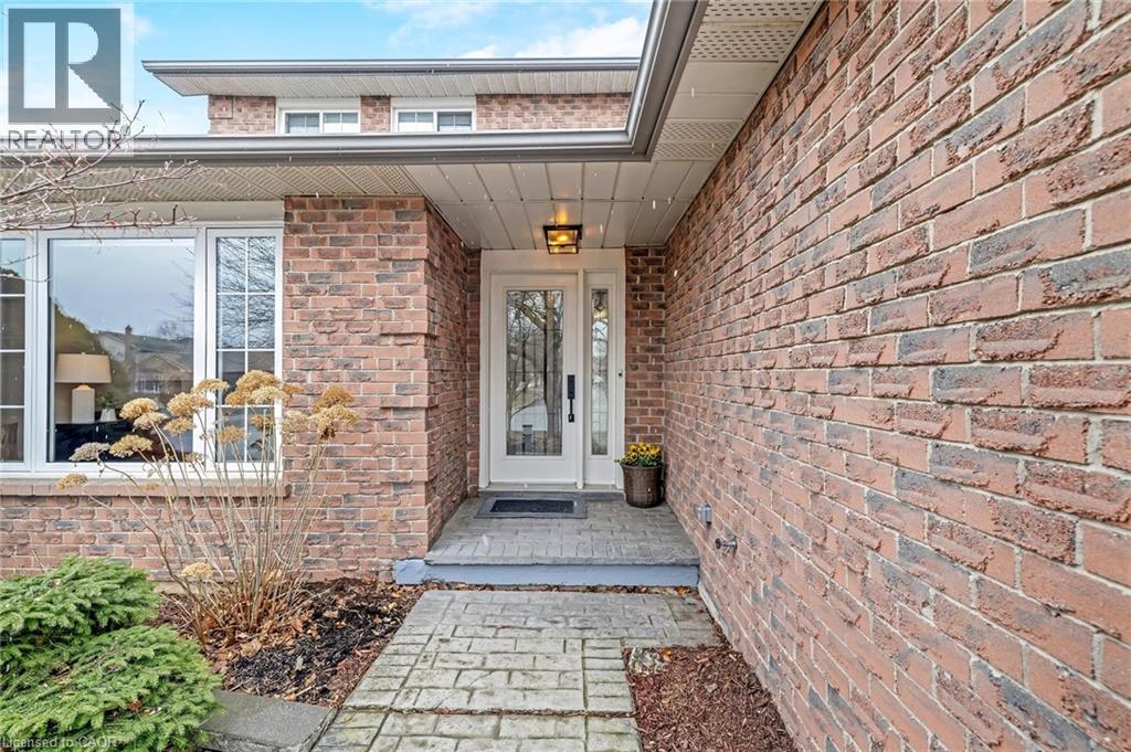 517 Farmstead Drive, Milton, Ontario  L9T 4N7 - Photo 3 - 40814187