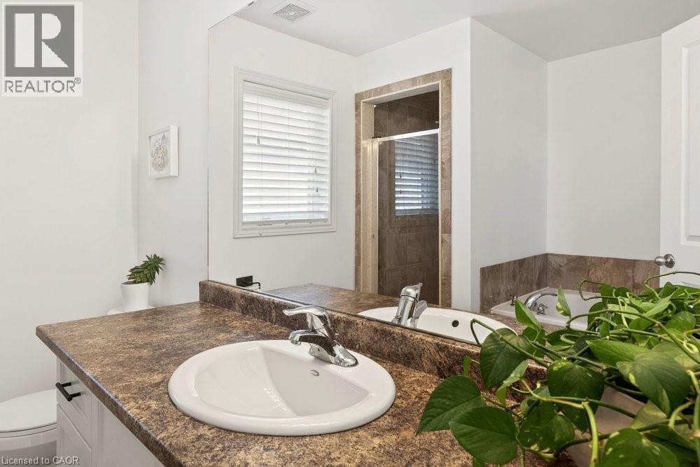 49 Narbonne Crescent, Stoney Creek, Ontario  L8J 0J7 - Photo 31 - 40814116