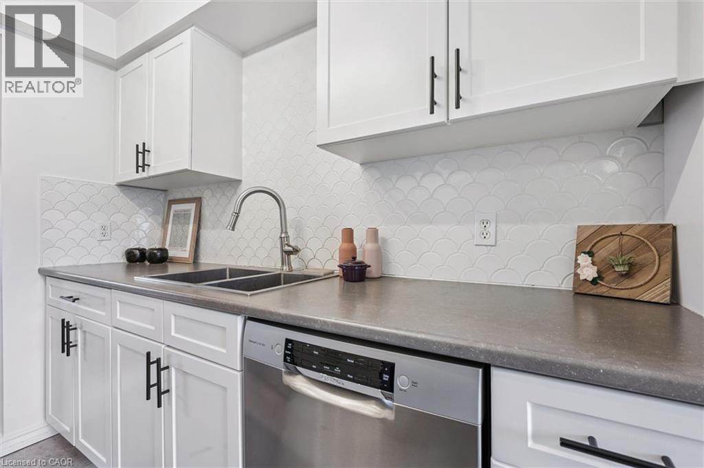 160 Rittenhouse Road Unit# 32, Kitchener, Ontario  N2E 3G7 - Photo 14 - 40814453