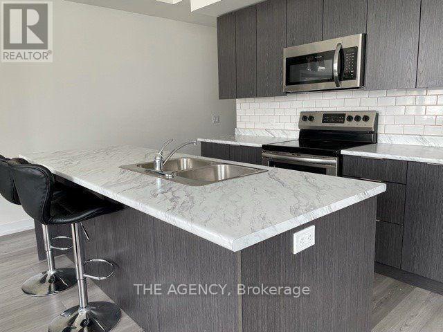 310 - 3058 Sixth Line, Oakville, Ontario  L6H 6C5 - Photo 6 - W12807898