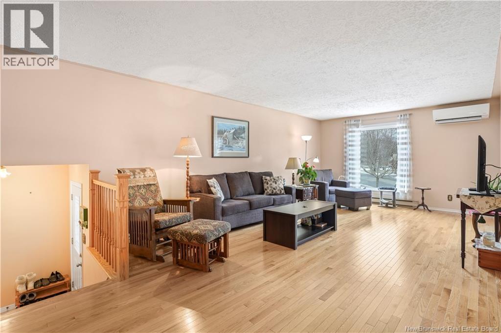 34 Huron Avenue, Fredericton, New Brunswick  E3A 1J7 - Photo 4 - NB134752