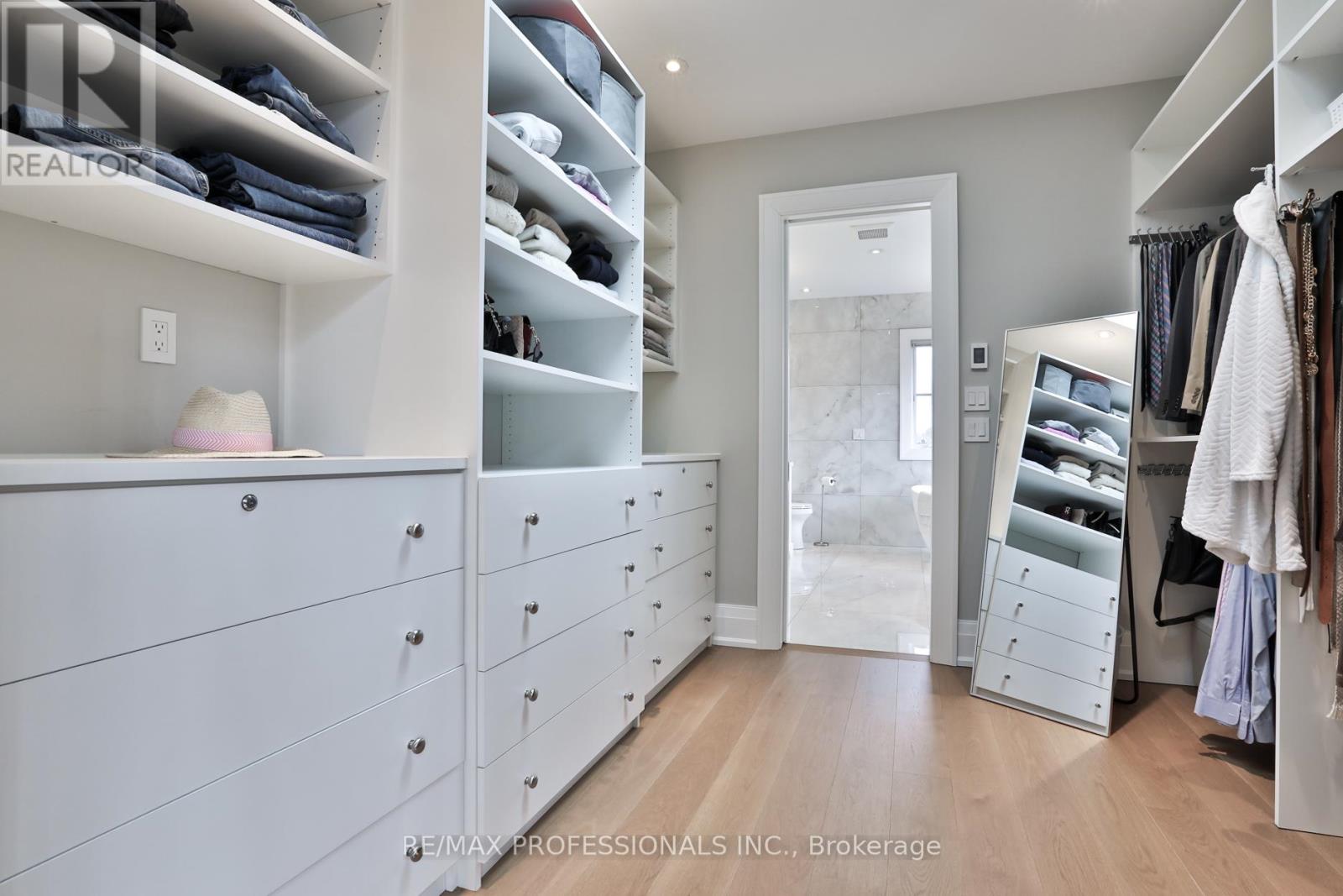 51 Saybrook Avenue, Toronto, Ontario  M8Z 2V6 - Photo 26 - W12918564