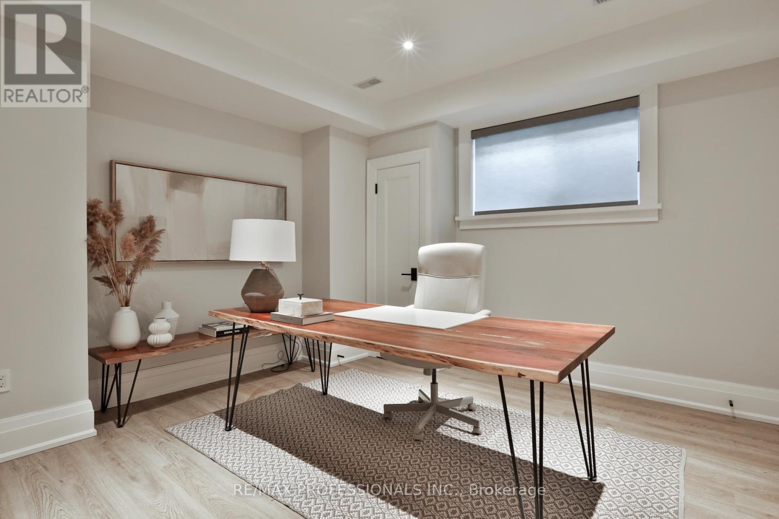 51 Saybrook Avenue, Toronto, Ontario  M8Z 2V6 - Photo 46 - W12918564