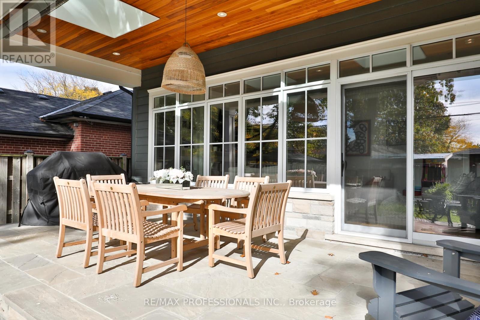 51 Saybrook Avenue, Toronto, Ontario  M8Z 2V6 - Photo 50 - W12918564