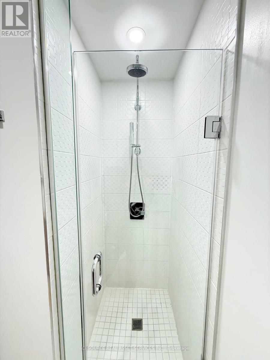 305 - 65 Annie Craig Drive, Toronto, Ontario  M8V 0G3 - Photo 10 - W12918576