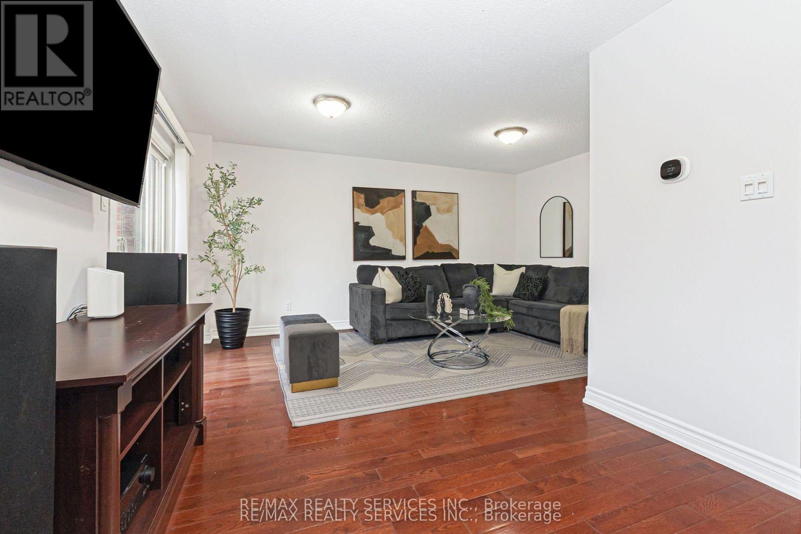 78 Wildercroft Avenue, Brampton, Ontario  L6V 4G5 - Photo 15 - W12918606