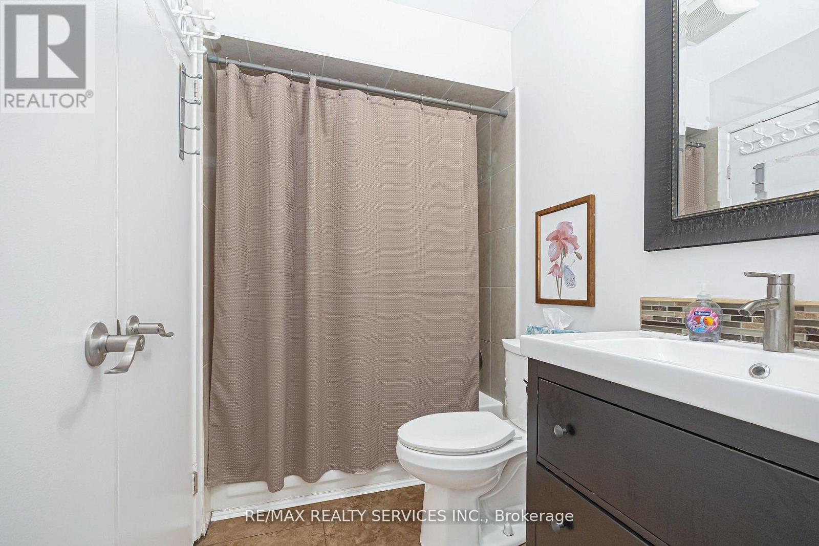 78 Wildercroft Avenue, Brampton, Ontario  L6V 4G5 - Photo 34 - W12918606