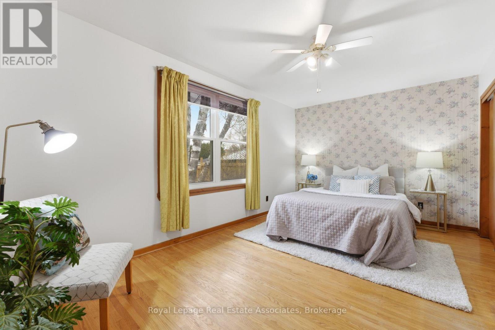 68 Gair Drive, Toronto, Ontario  M8W 4P8 - Photo 12 - W12918608