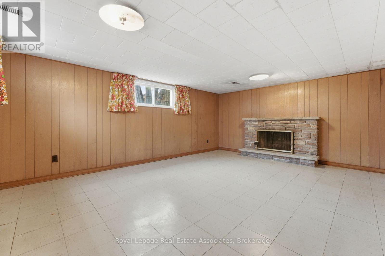 68 Gair Drive, Toronto, Ontario  M8W 4P8 - Photo 19 - W12918608