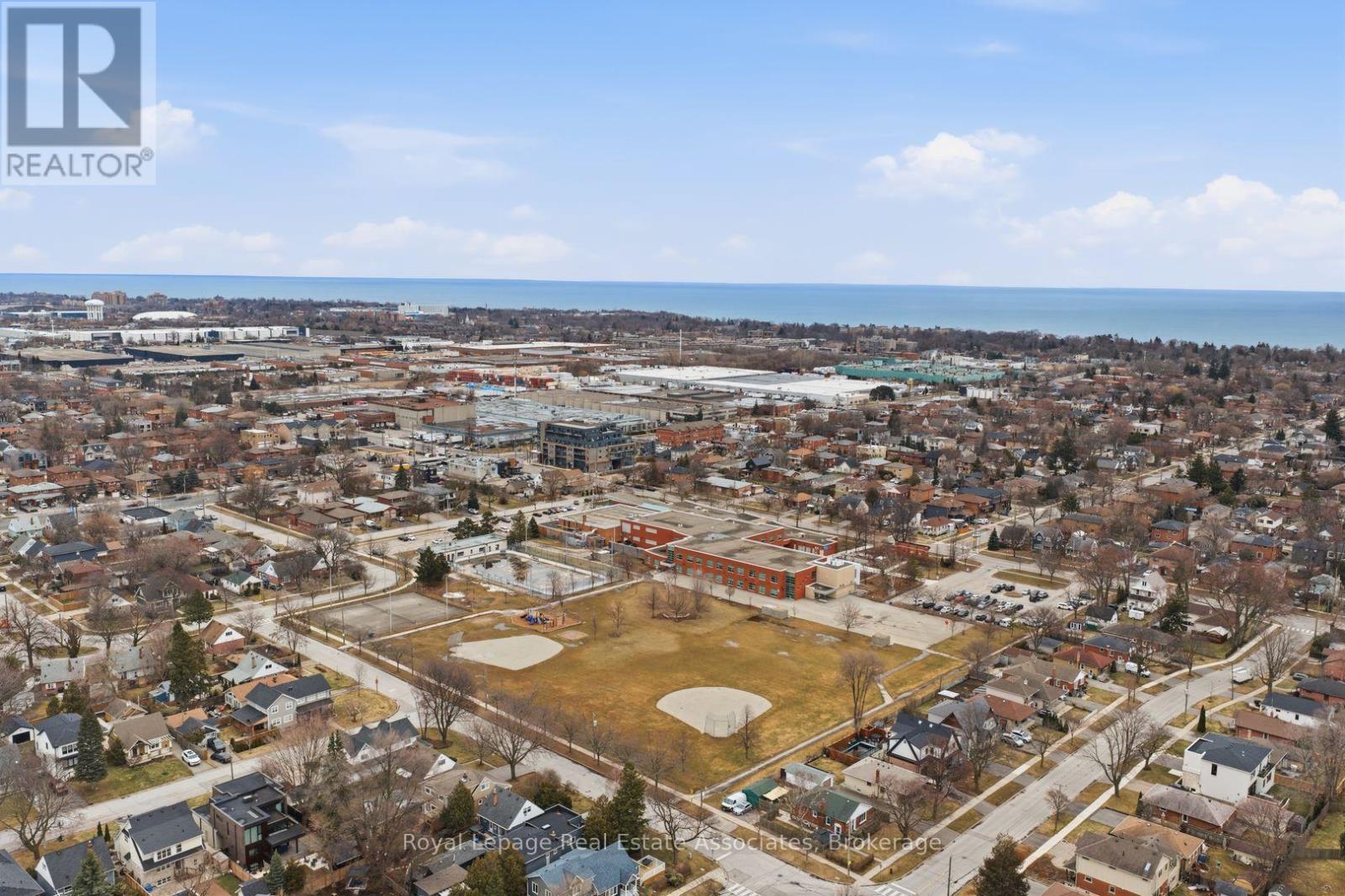 68 Gair Drive, Toronto, Ontario  M8W 4P8 - Photo 30 - W12918608