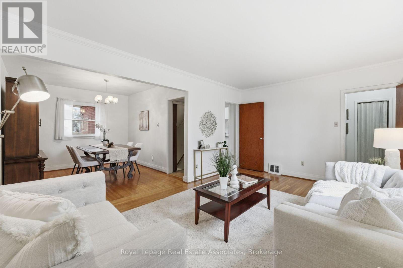 68 Gair Drive, Toronto, Ontario  M8W 4P8 - Photo 6 - W12918608