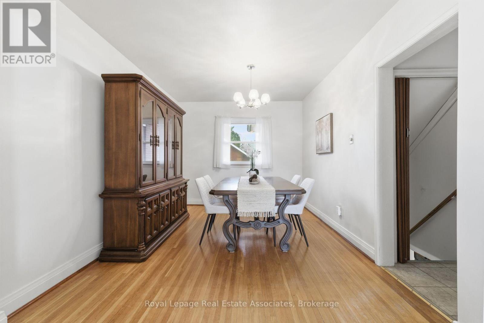 68 Gair Drive, Toronto, Ontario  M8W 4P8 - Photo 7 - W12918608