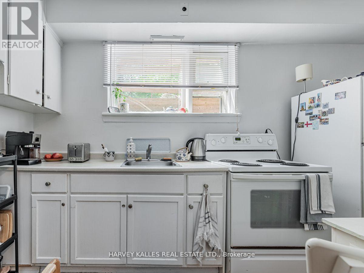 103 & 105 Gilmour Avenue, Toronto, Ontario  M6P 3B2 - Photo 29 - W12918646