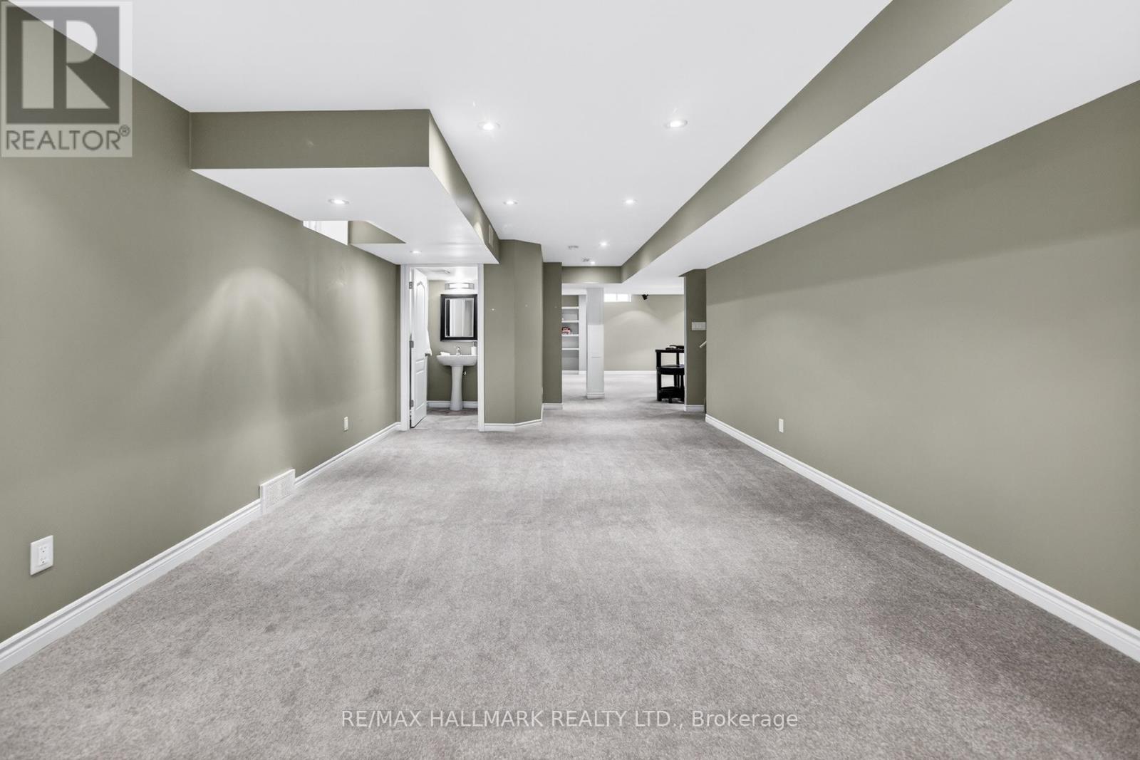 358 Malboeuf Court, Milton, Ontario  L9T 7Y3 - Photo 40 - W12918656