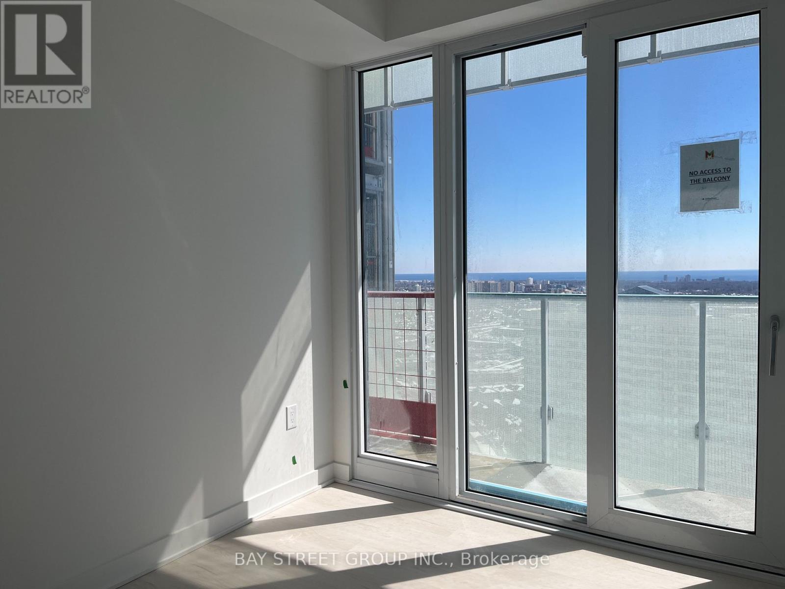 2204 - 3900 Confederation Parkway, Mississauga, Ontario  L5B 0M3 - Photo 13 - W12918680