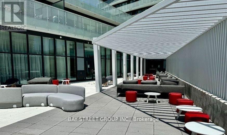 2204 - 3900 Confederation Parkway, Mississauga, Ontario  L5B 0M3 - Photo 25 - W12918680