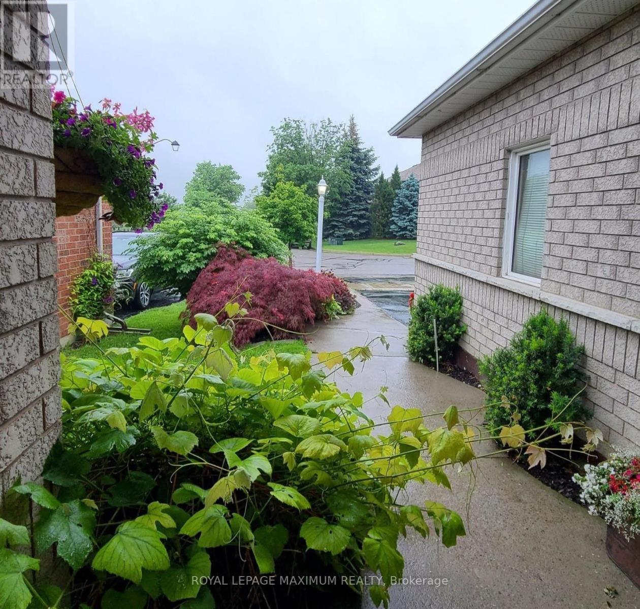 50 Panorama Crescent, Vaughan, Ontario  L4H 1J9 - Photo 4 - N12917024