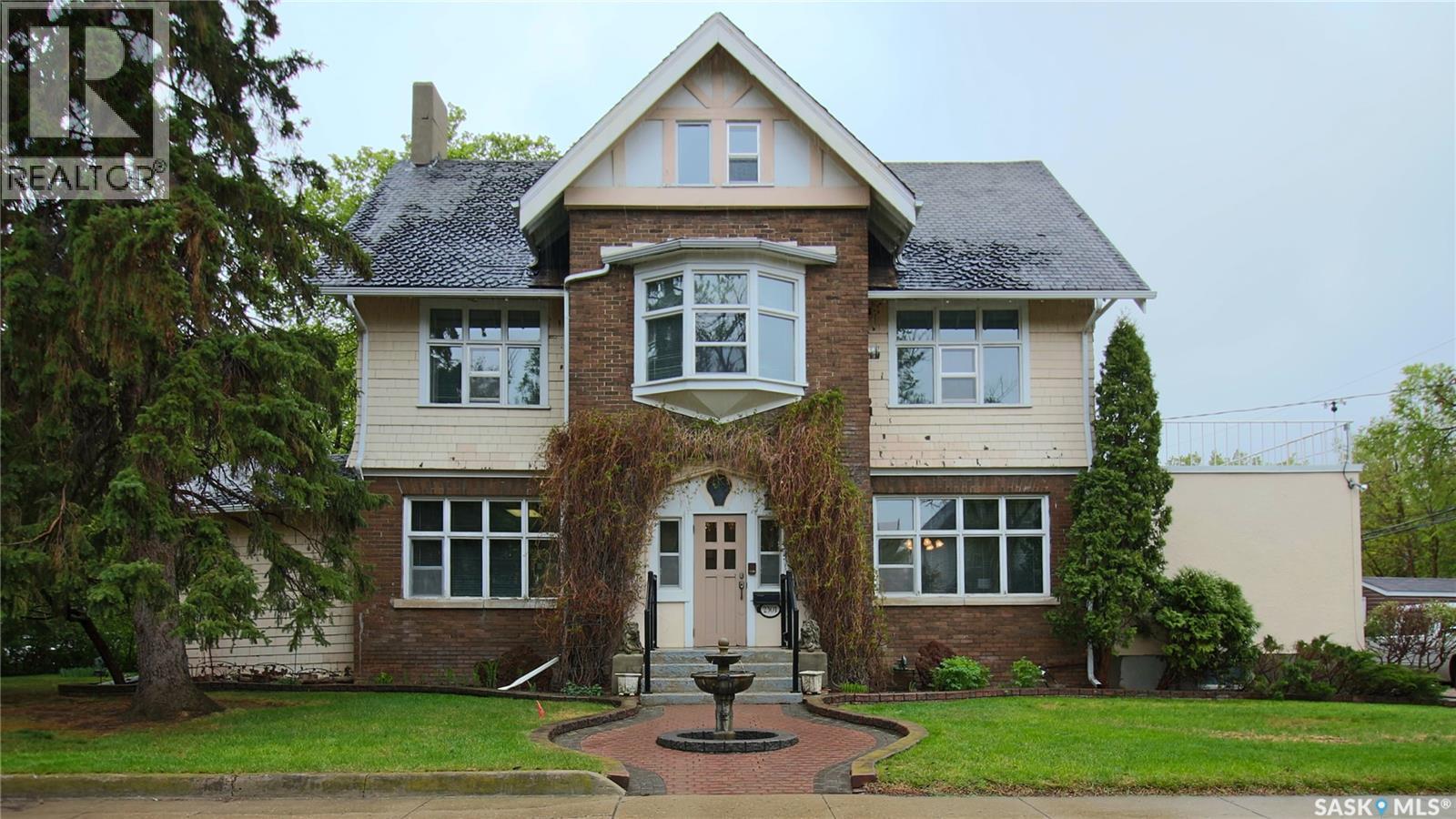 2301 15th AVENUE, Regina, Saskatchewan