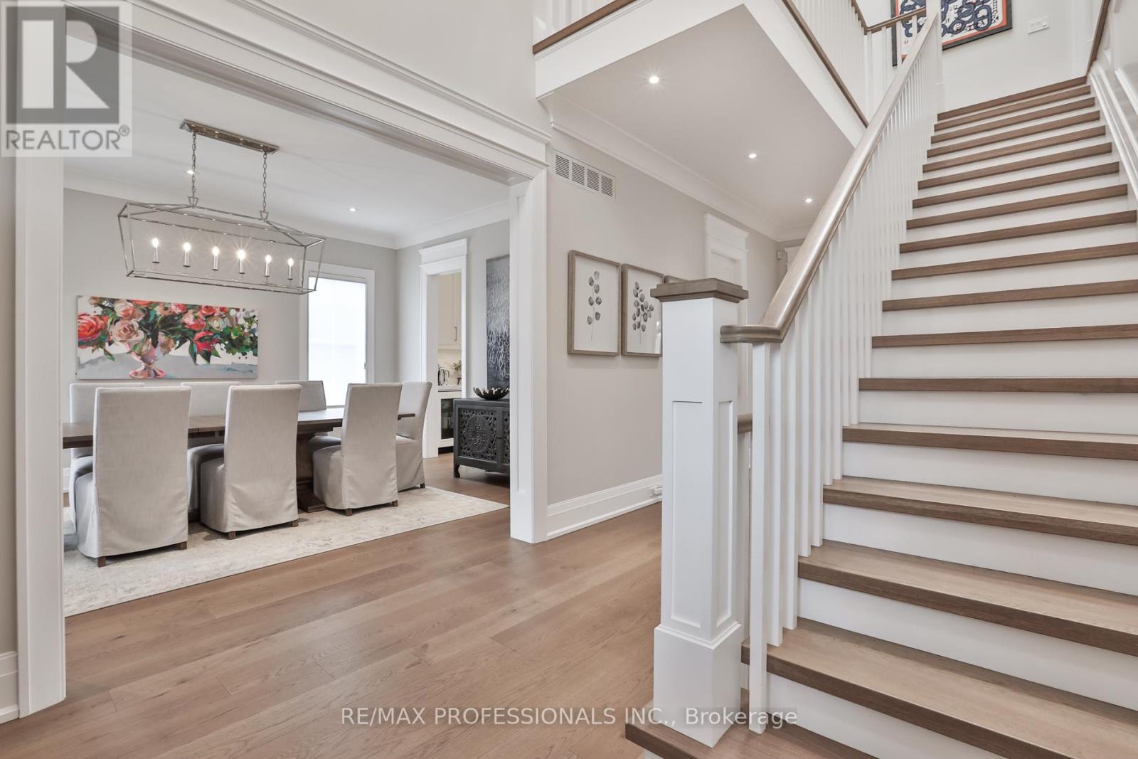 51 Saybrook Avenue, Toronto, Ontario  M8Z 2V6 - Photo 3 - W12918564