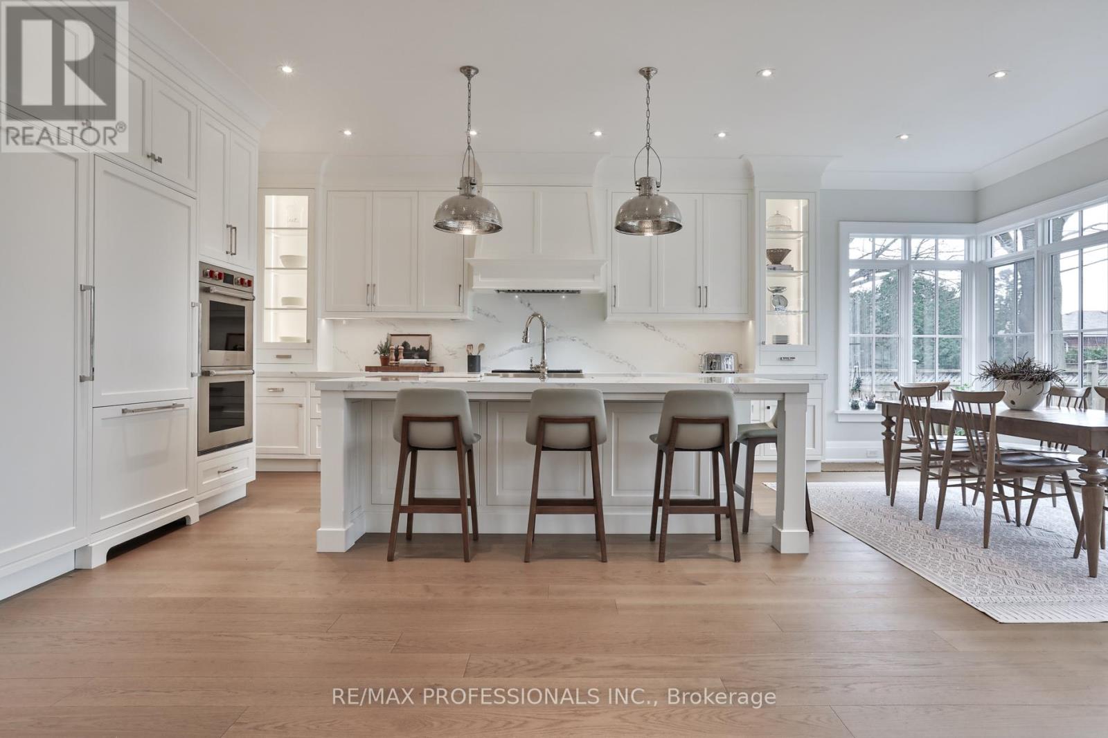 51 Saybrook Avenue, Toronto, Ontario  M8Z 2V6 - Photo 9 - W12918564