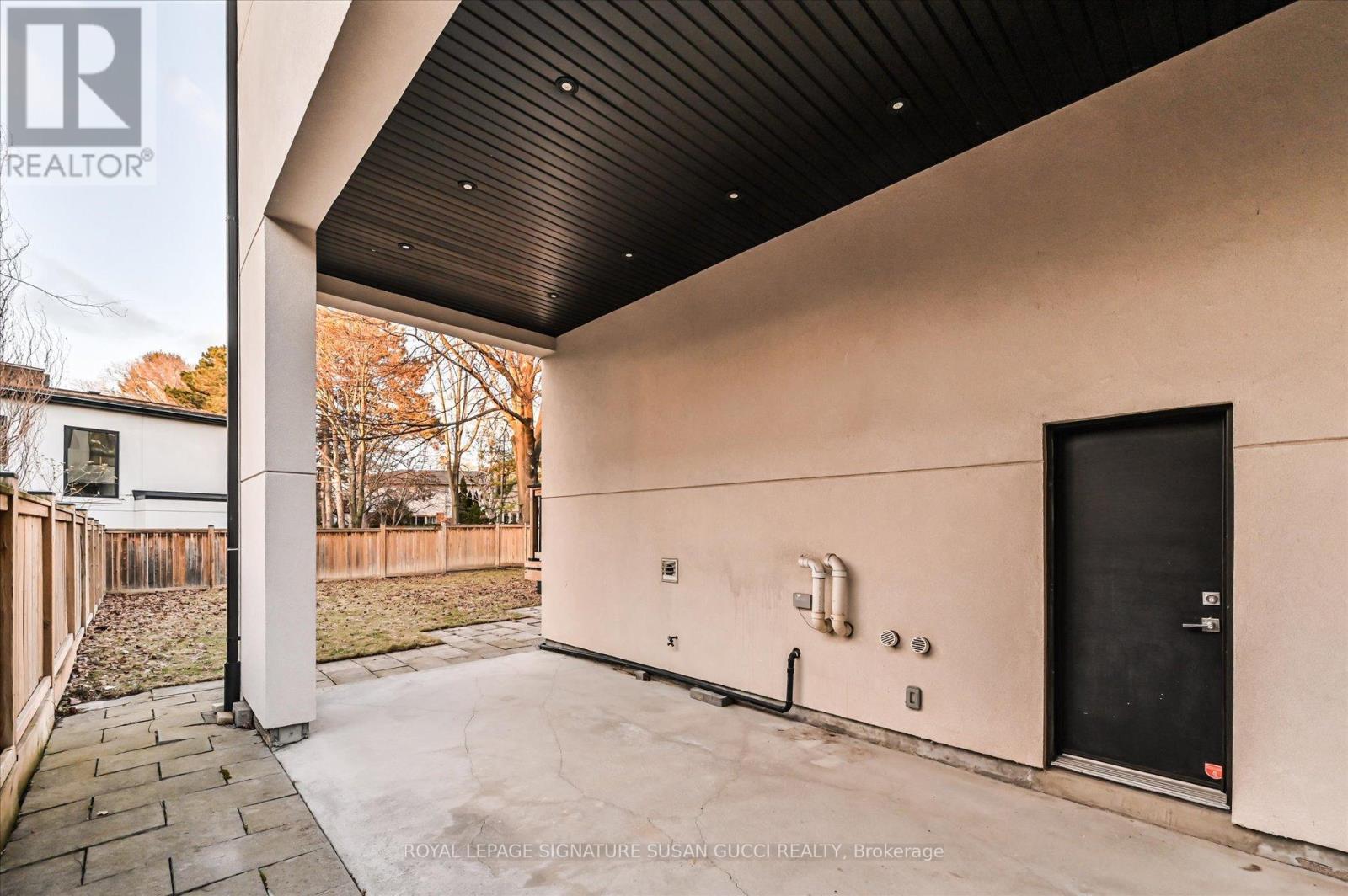 18 Ferris Road, Toronto, Ontario  M4B 1G1 - Photo 42 - E12916244