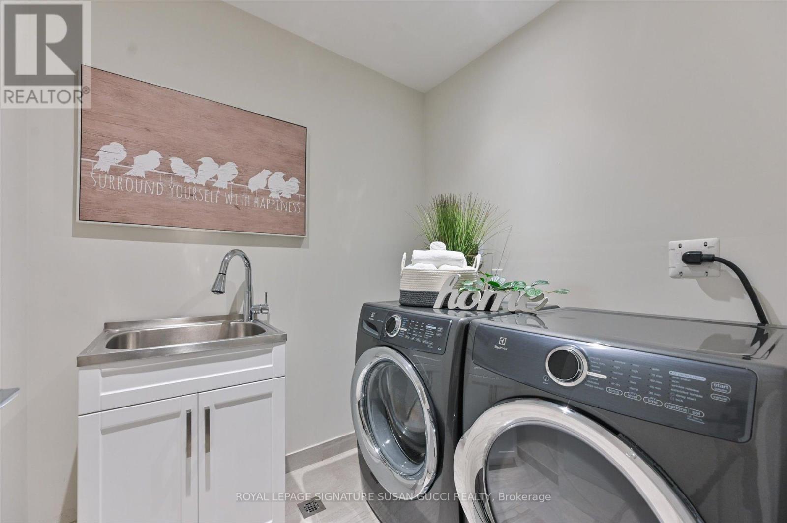 18 Ferris Road, Toronto, Ontario  M4B 1G1 - Photo 34 - E12916244