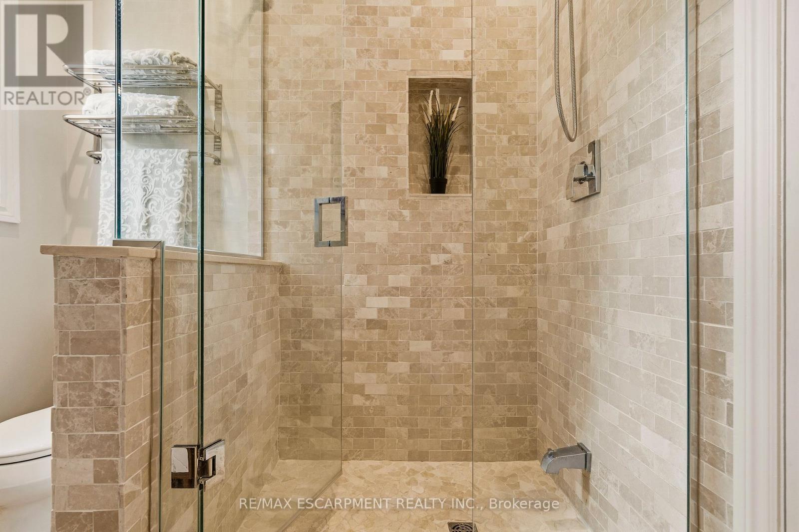 38 Parker Avenue, Hamilton, Ontario  L9G 1A7 - Photo 22 - X12918588