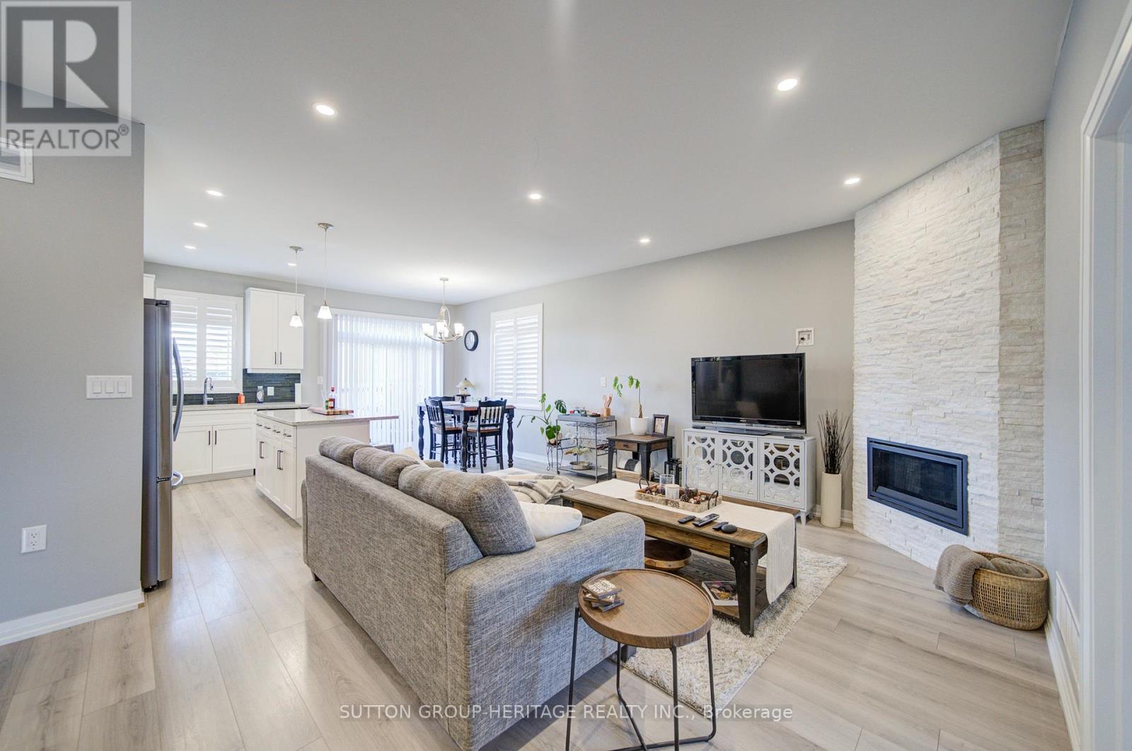 42 Mcfarland Drive, Belleville, Ontario  K8N 2X2 - Photo 5 - X12918598