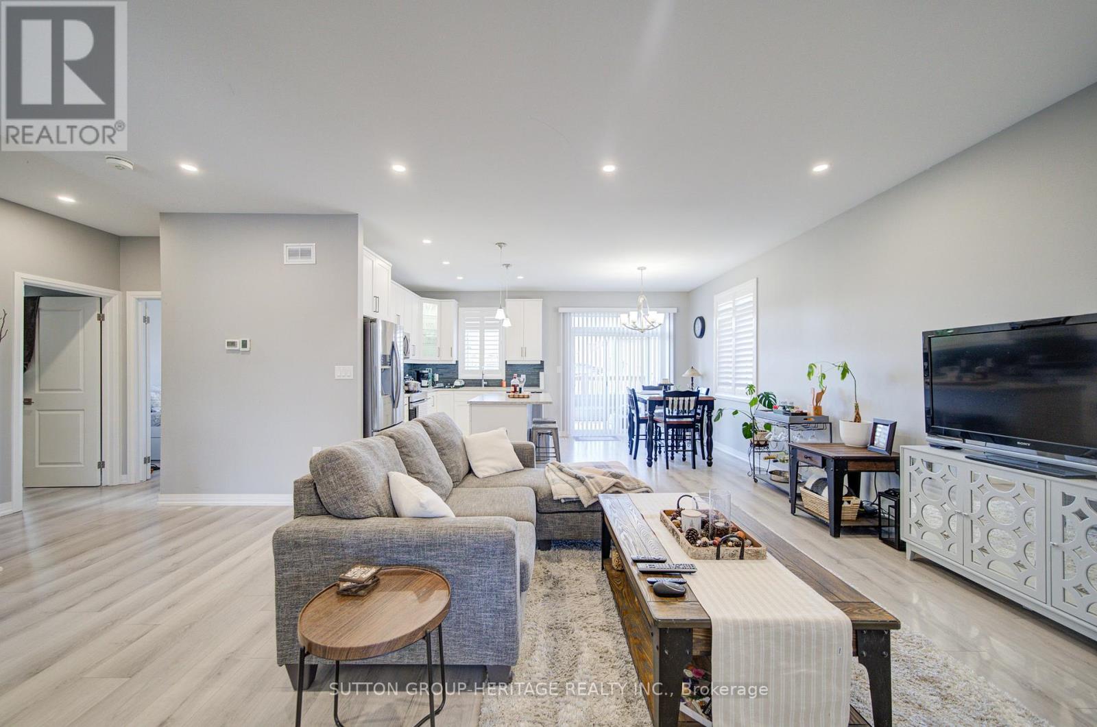 42 Mcfarland Drive, Belleville, Ontario  K8N 2X2 - Photo 6 - X12918598