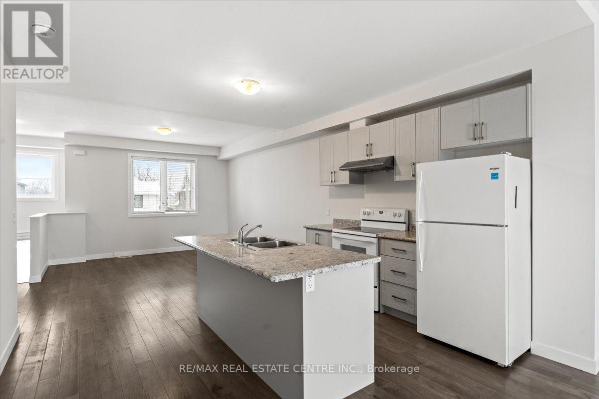 39 Denistoun Street, Welland, Ontario  L3C 0H6 - Photo 13 - X12918660