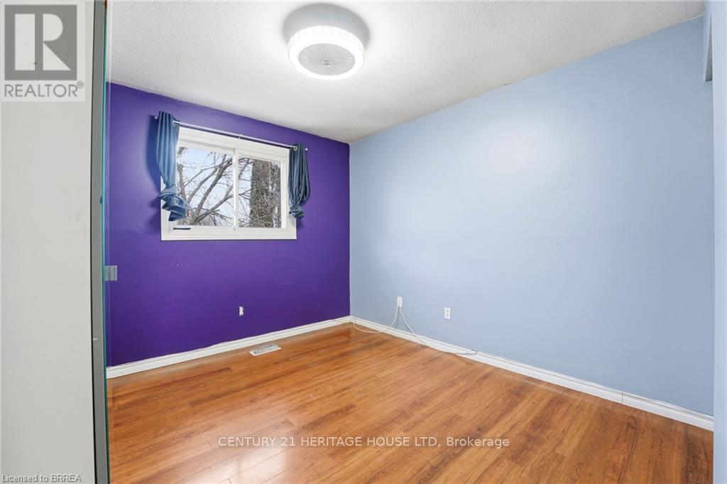 179 Banbury Road, Brantford, Ontario  N3P 1E6 - Photo 13 - X12918668