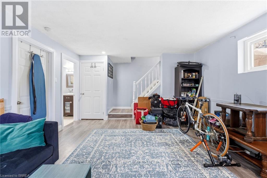 179 Banbury Road, Brantford, Ontario  N3P 1E6 - Photo 17 - X12918668