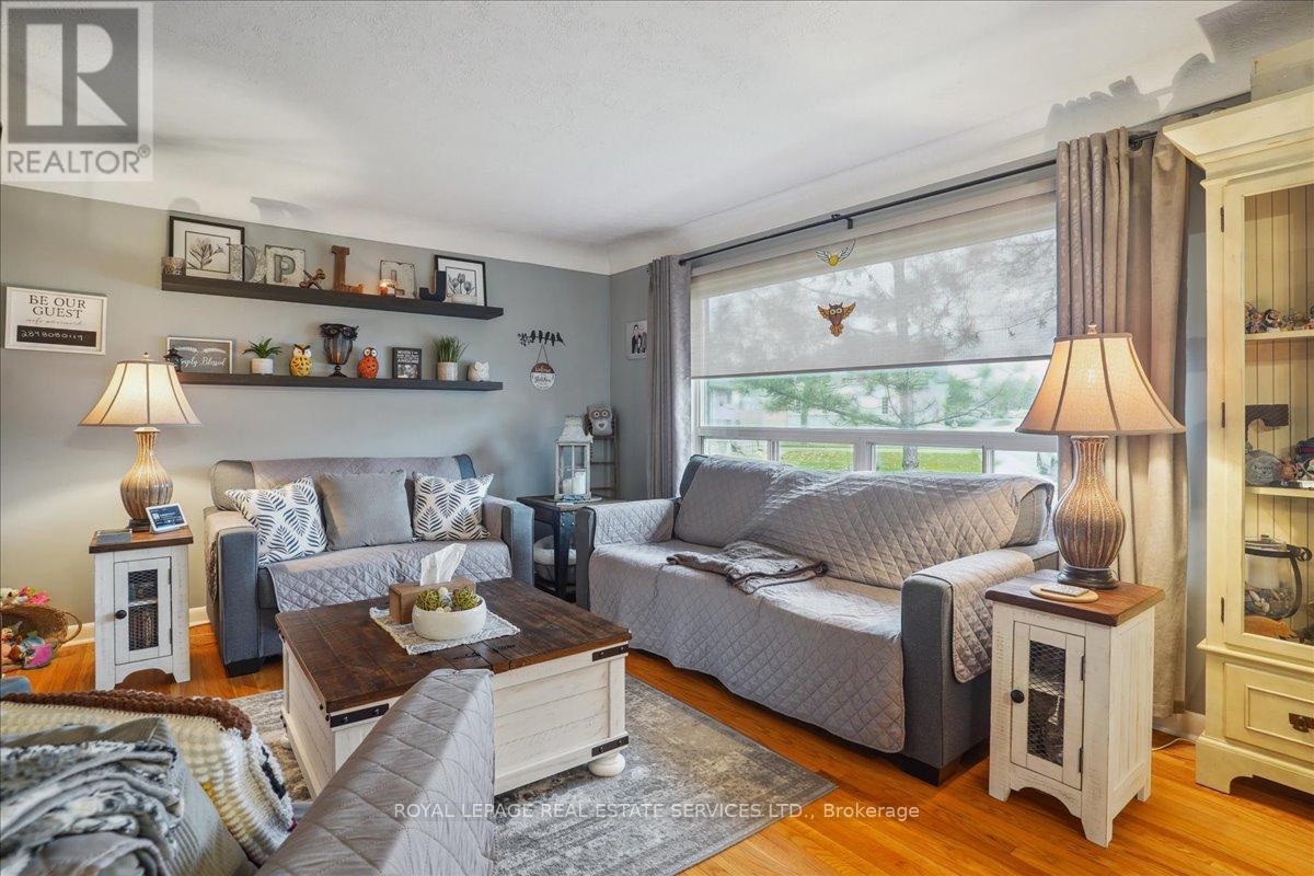 391 East 16th Street, Hamilton (Hill Park), Ontario  L9A 4K4 - Photo 8 - X12918694