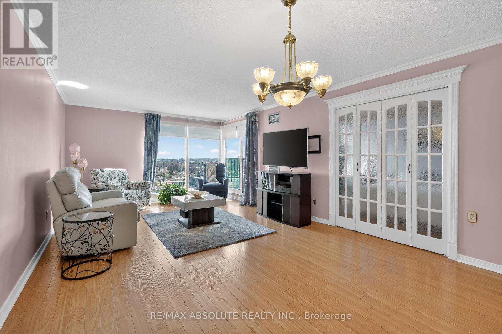 806 - 545 St Laurent Boulevard, Ottawa, Ontario  K1K 4H9 - Photo 12 - X12915400