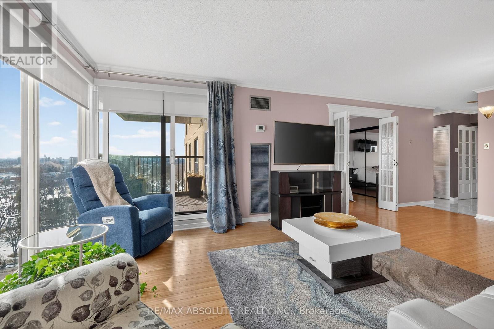 806 - 545 St Laurent Boulevard, Ottawa, Ontario  K1K 4H9 - Photo 19 - X12915400