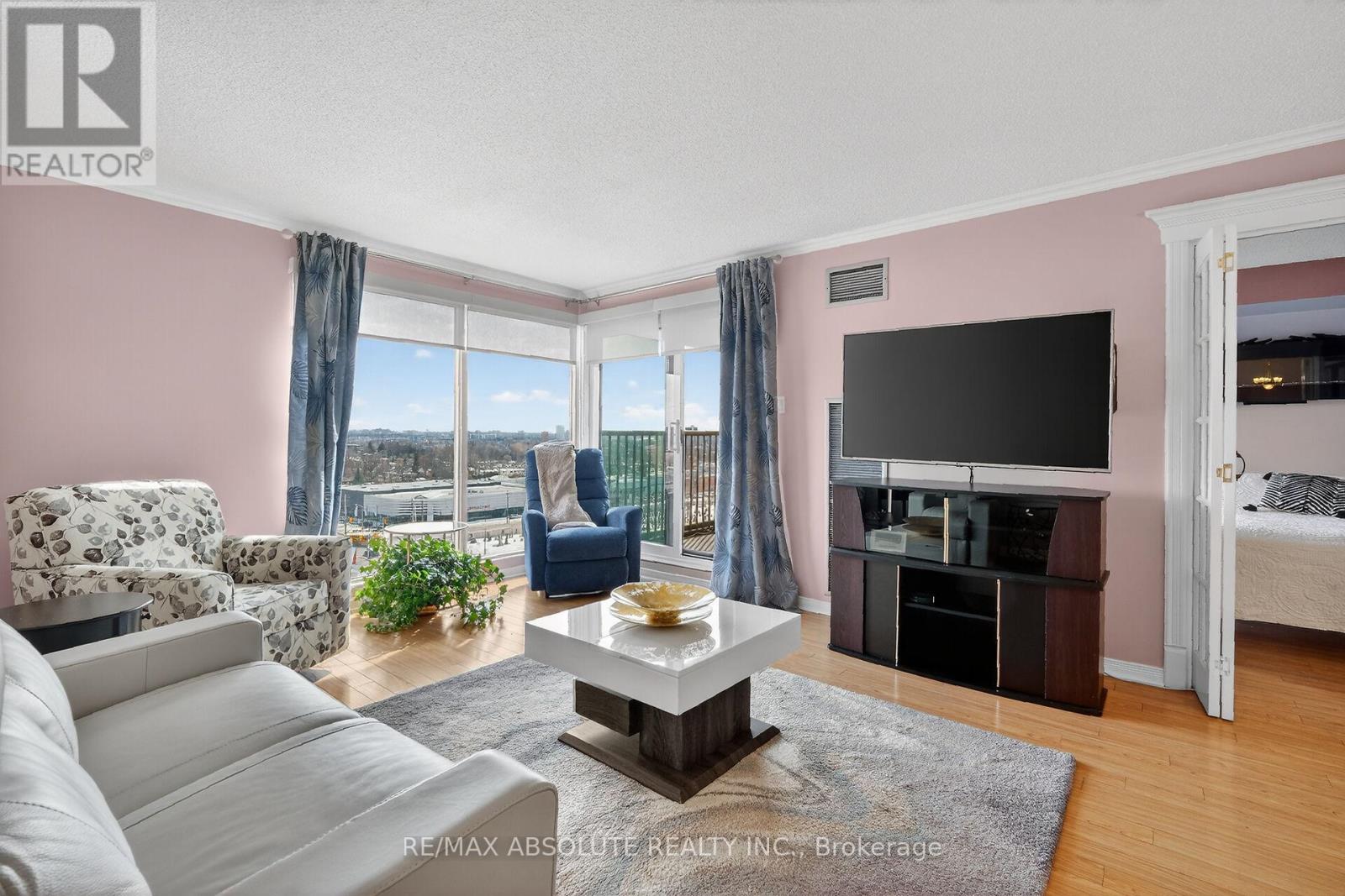 806 - 545 St Laurent Boulevard, Ottawa, Ontario  K1K 4H9 - Photo 15 - X12915400